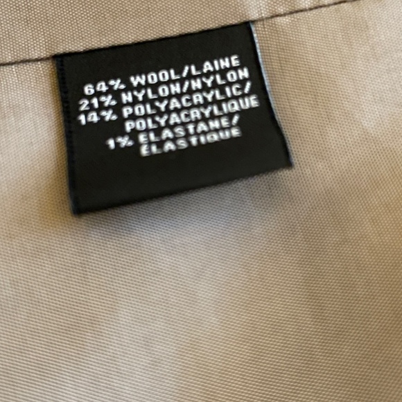 Lafayette 148 Wool Blend Textured Boucle Blazer Sz 8 Neutral Minimalist Jacket - Picture 7 of 13